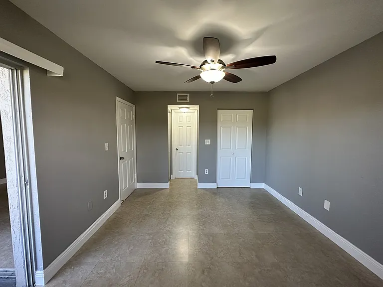 2841 N Oakland Forest Dr #207 — Photo 7