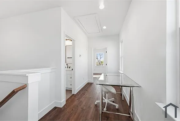 1104 E Annie St — Photo 14