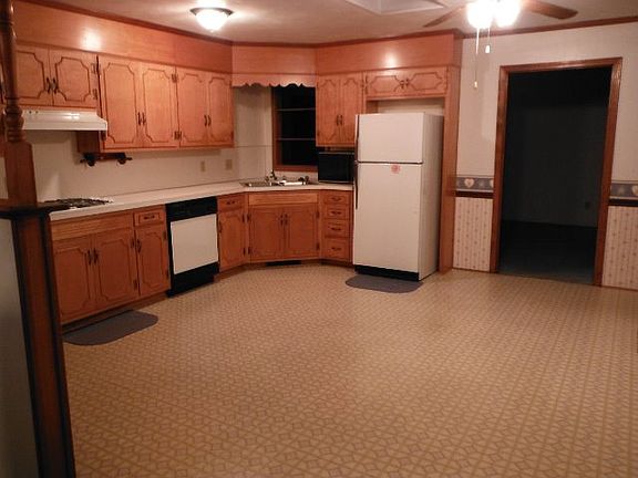 2nd image of 2610 Dartmouth Dr