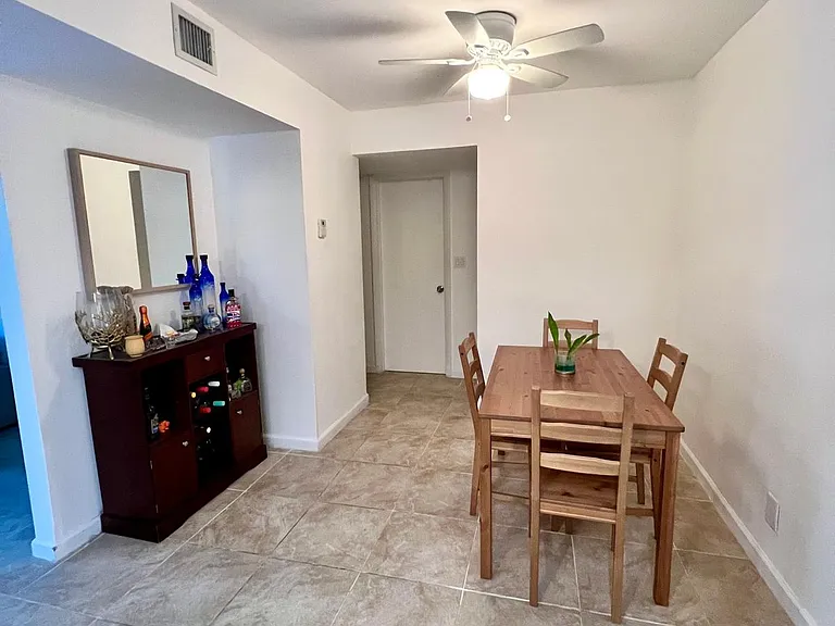 480 NW 20th St #212-B — Photo 11