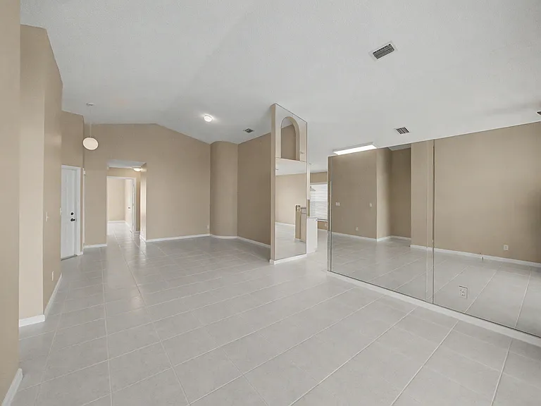 7218 Michigan Isle Rd — Photo 6