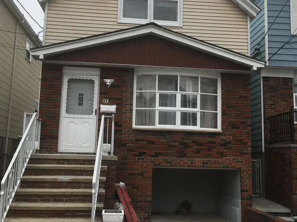 135 W 51st St, Bayonne, NJ 07002