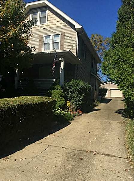 1st image of 806 Summerlea Ave