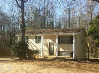 6629 Cambridge Dr, Rex, GA 30273