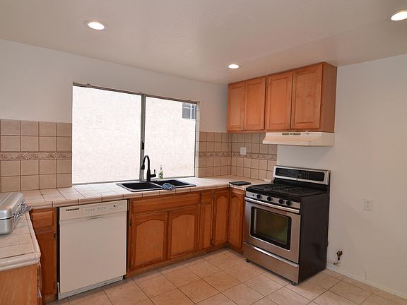 4th image of 4236 Mercury Ave