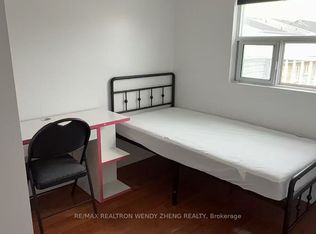 306 Cook Rd, Toronto, ON M3J 0C2