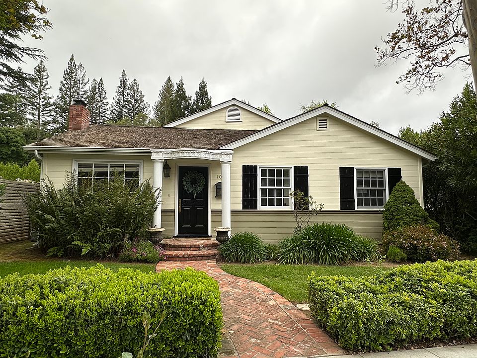 1st image of 101 Massol Ave