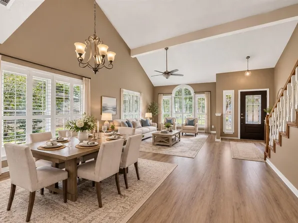 3507 Santa Rosa Ln, Sugar Land, TX 77478