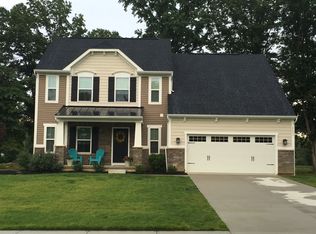 3633 Countryside Ln, Avon, OH 44011