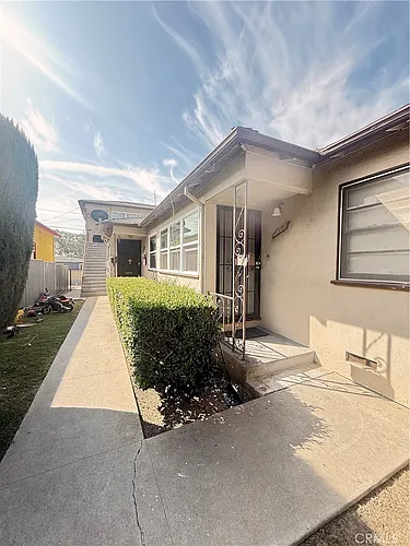 2431 W Beverly Blvd Photo 1