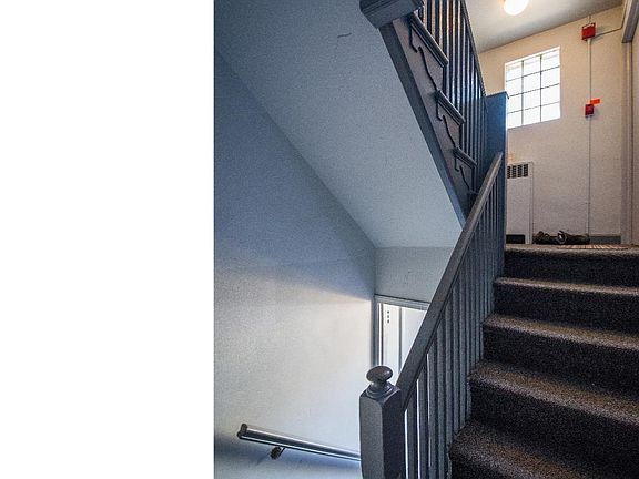 4th image of 3301 Indian Queen Ln #B