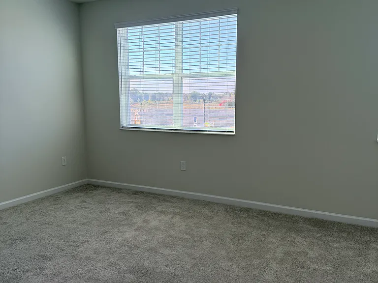 1387 Mount Royal Dr — Photo 11