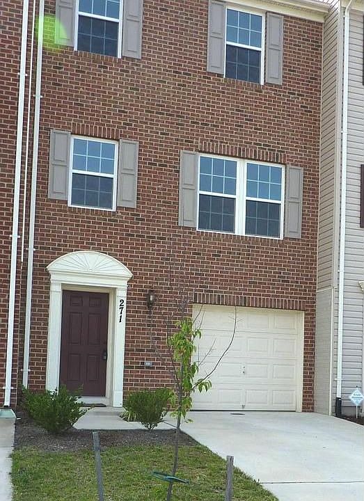 1st image of 271 Woodstream Blvd
