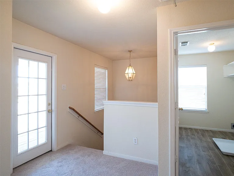 21843 Grassy Hill Ln — Photo 24