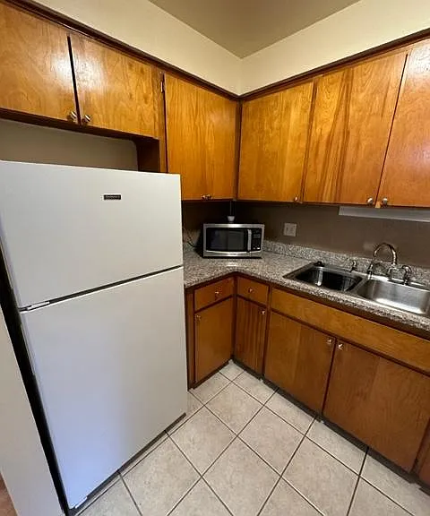 5685 Pontiac Lake Rd #3 — Photo 7
