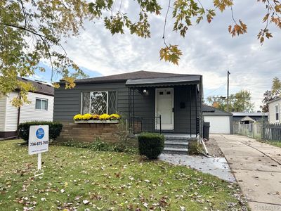 513 Cleophus Pkwy, Lincoln Park, MI, 48146