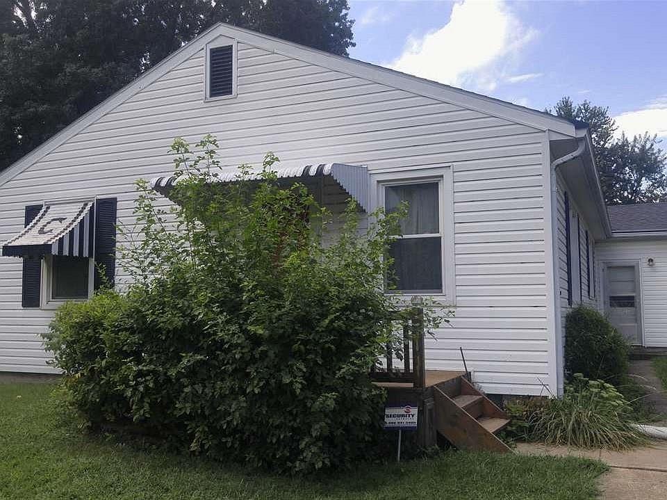1st image of 2701 SE Minnesota Ave