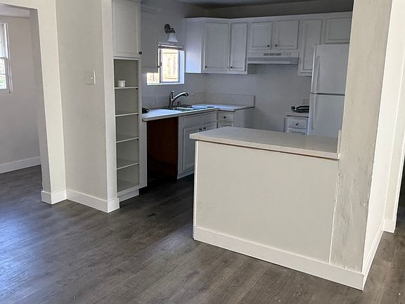 3rd image of 7889 La Mesa Blvd