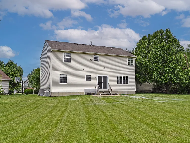 8097 Winding Creek Ct — Photo 48