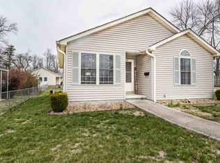 224 E Chestnut St, Boonville, IN