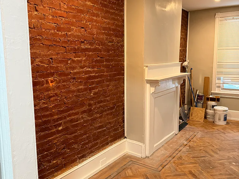 1370 Narragansett St — Photo 15