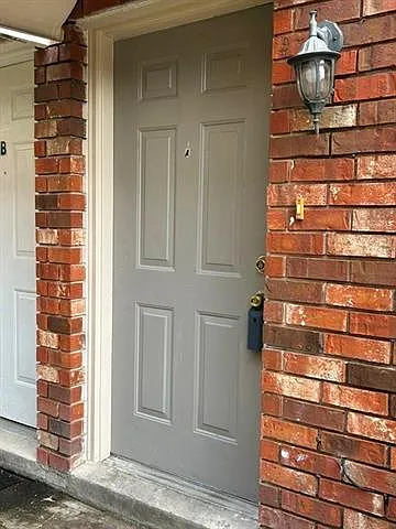 2 bed, 1.5 bath, 850 sqft, $1,200 — Photo 2