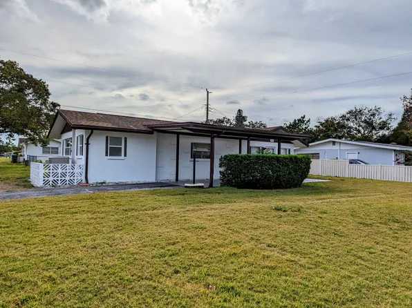 2201 24th Ave W, Bradenton, FL 34205