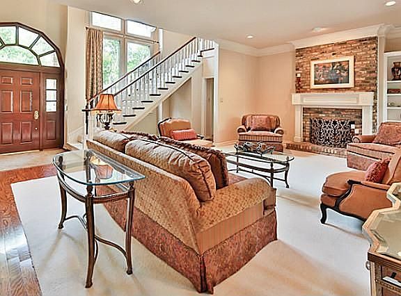 3rd image of 5910 Flintshire Ln