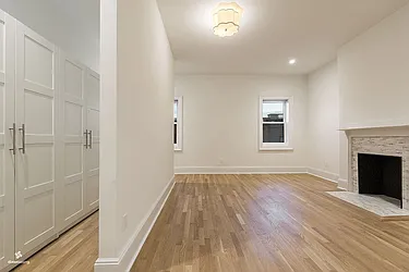 Rented by Dixon Advisory USA Inc.