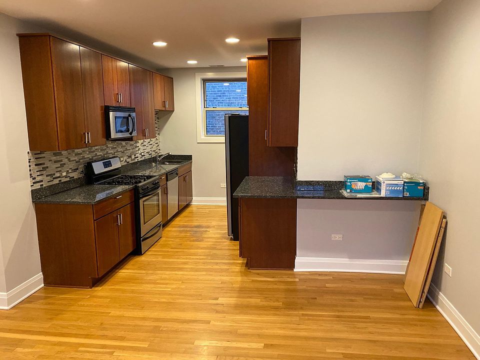 1st image of 1450 W Thorndale Ave APT 2N