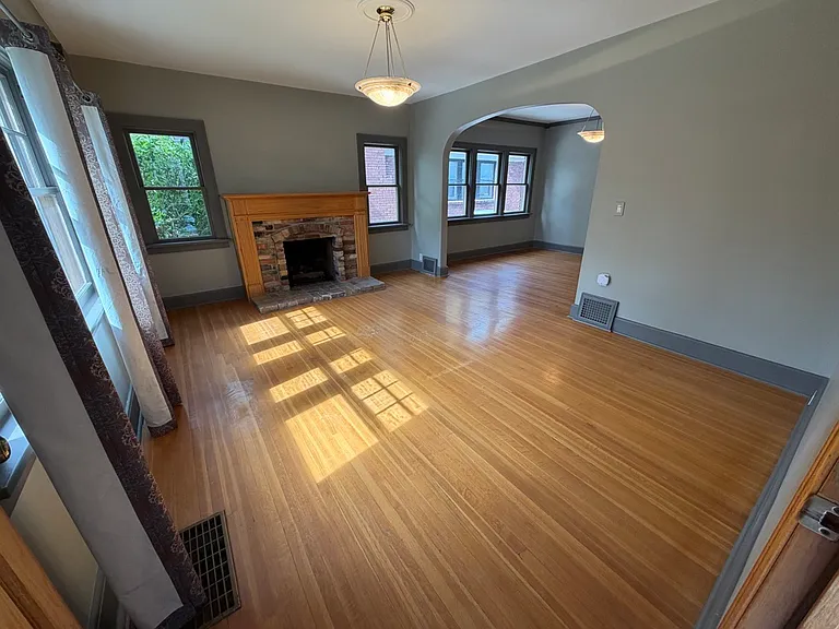 1017 S McClelland St — Photo 7
