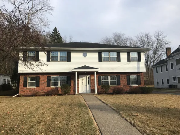 514 Park Ave APT 2, Galena, IL 61036