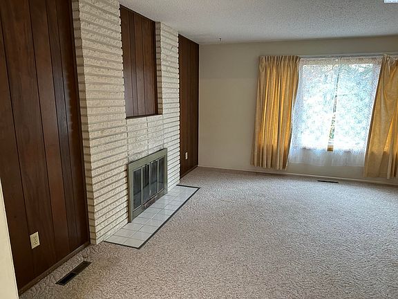 5th image of 315 NW North St