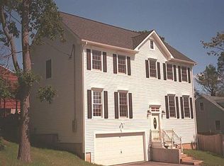 140 Soundview Ave, Fairfield, CT 06430