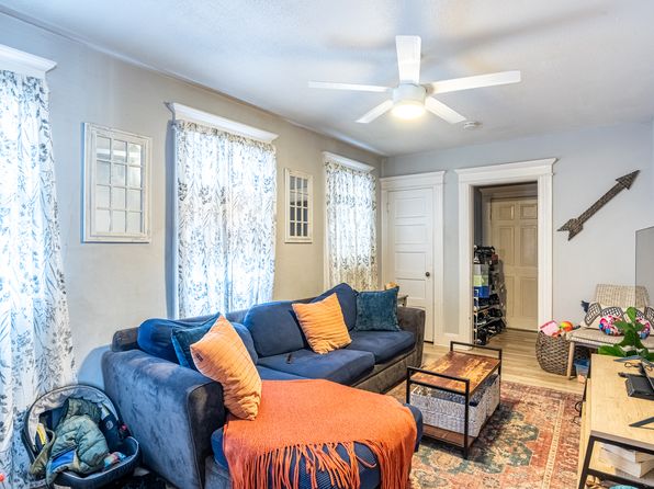 bridgeport-connecticut-2054938373 picture