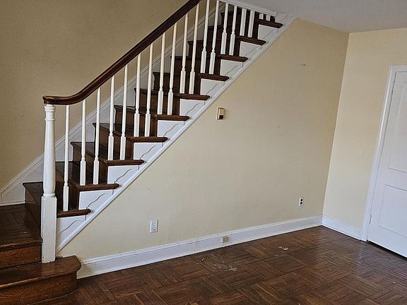 2nd image of 7266 Spruce St