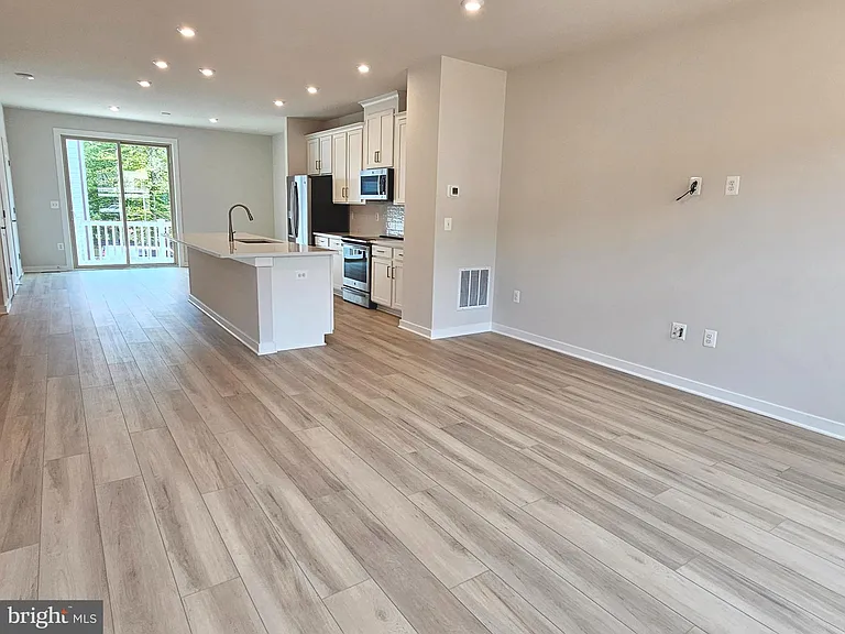 3622 Agate Ln — Photo 10