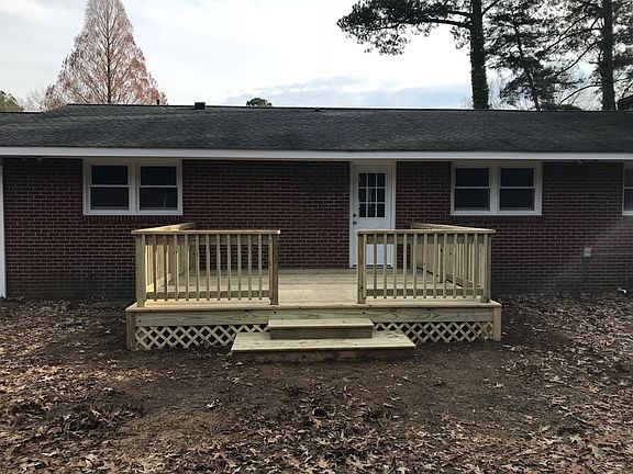3rd image of 7307 Leigh Dr