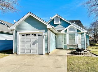 11 Rugby Ct, Glendale Heights, IL 60139