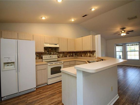 4th image of 3931 W Forest Dr