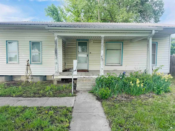 308 W Lincoln Ave, Clay Center, KS 67432
