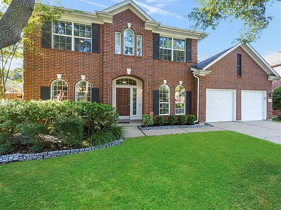 3rd image of 23215 Spruce Falls Ct