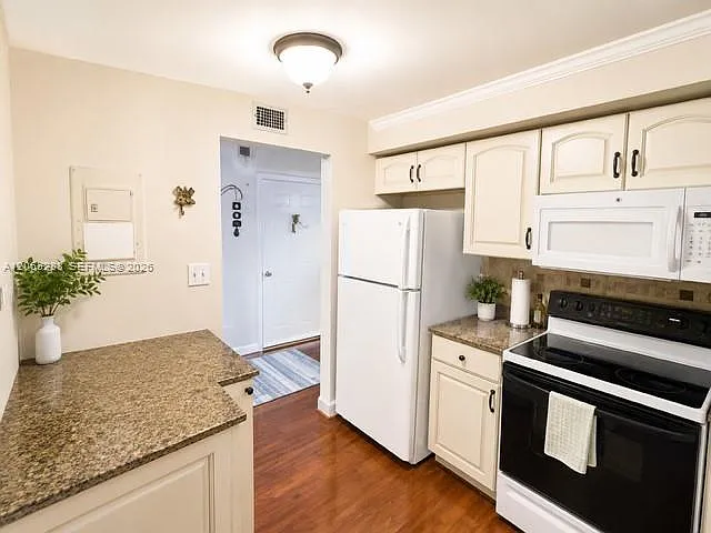 Olympus Condo Phase — Photo 3