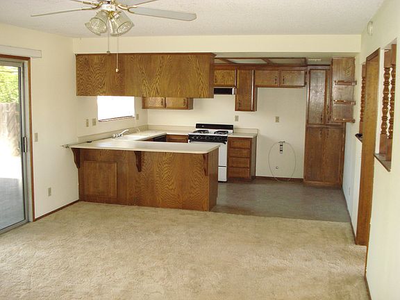 5th image of 1820 Walden Ln