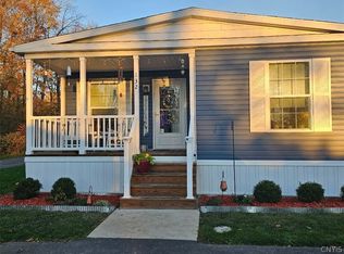 132 Oakleaf Dr, Brutus, NY 13166