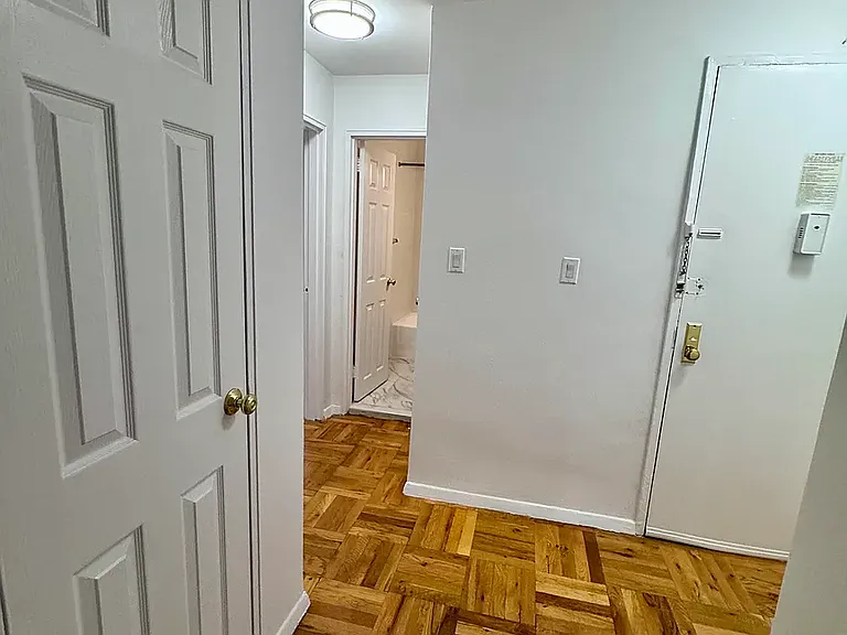 611 Banner Ave #1V — Photo 8