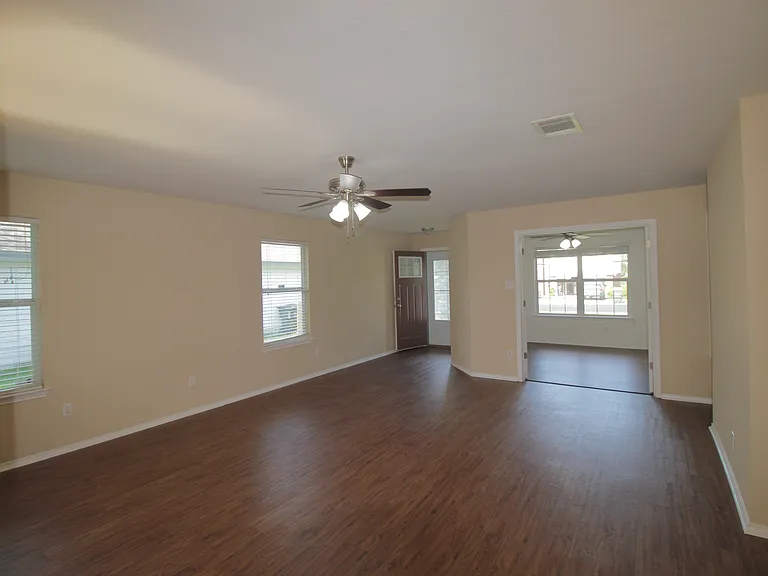133 Carolyns Way — Photo 3
