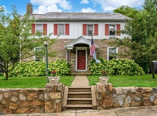 35 S Lincoln Ave, Washington, NJ 07882