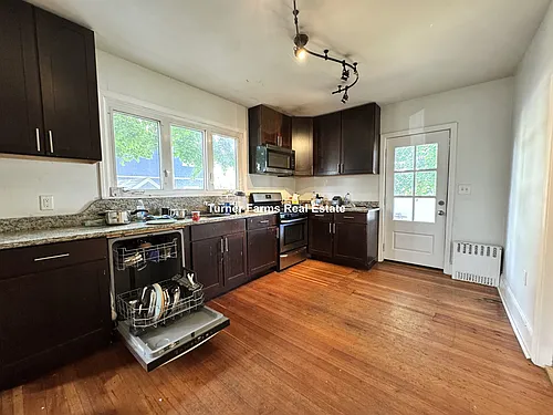 15 Taylor St Photo 1