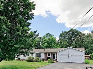 5 Baker Rd, Valley Falls, NY 12185